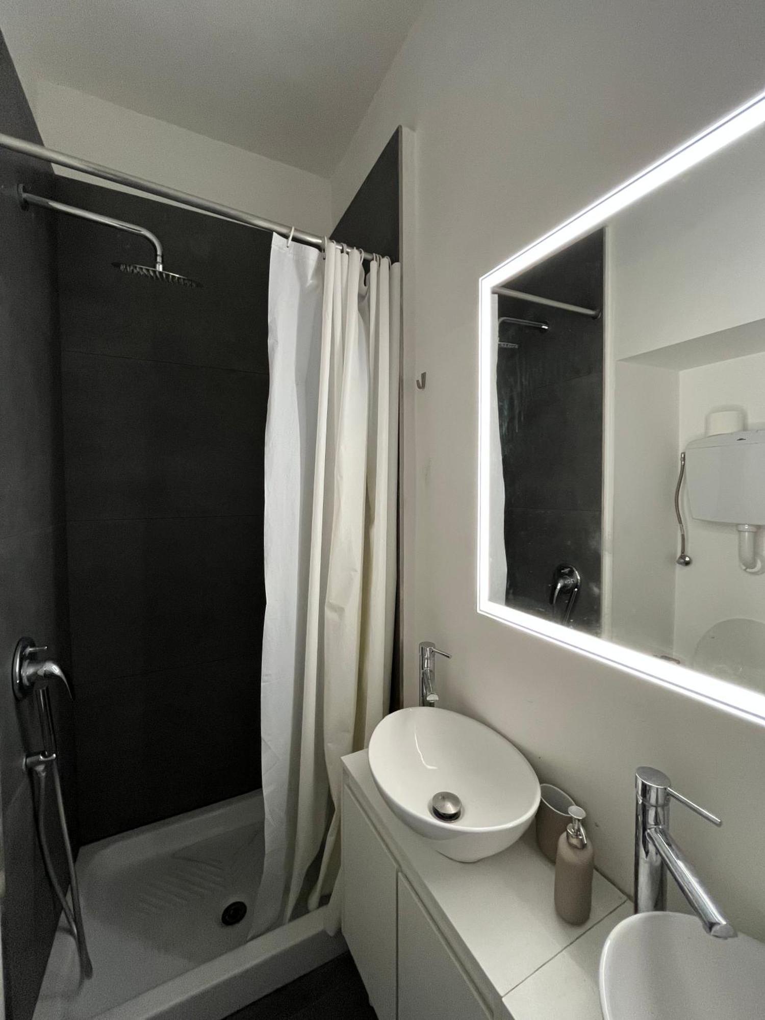 Porta Susa Rooms - Camere Porta Susa トリノ エクステリア 写真
